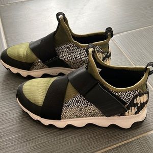 Women’s size 8 Sorel shoes